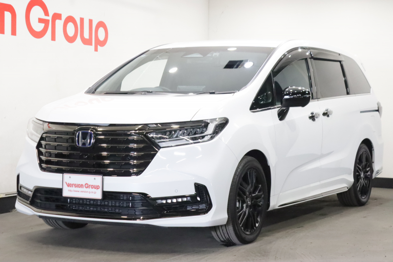 ホンダ オデッセイ e：HEV　アブソルート・EX　ブラックエディション　新車保証継承付　後席モニター　11inホンダコネクトナビ　フルセグ　全周囲カメラ　レーダークルコン　クリアランスソナー　レーンアシスト　衝突被害軽減　BSM　オットマン　両側電動スライドドア　18AW