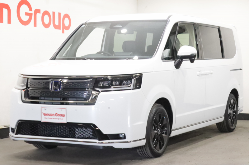ホンダ ステップワゴン e：HEV　スパーダ　新車保証継承付　登録済未使用車　後席モニター　11．4inナビ　フルセグ　バックカメラ　レーダークルコン　クリアランスソナー　レーンアシスト　衝突被害軽減　踏み間違い防止　BSM　オットマン　16AW