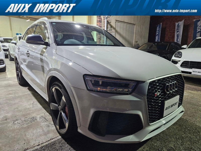 アウディ RS Q3 2.5 後期型 右H正規D車 黒ﾌｧｲﾝﾅｯﾊﾟ革(ﾀﾞｲﾔﾓﾝﾄﾞｽﾃｯﾁ) ｼｰﾄﾋｰﾀｰ 純正ﾅﾋﾞ地ﾃﾞｼﾞ Bｶﾒﾗ ｻｲﾄﾞｱｼｽﾄ ｱﾄﾞﾊﾞﾝｽﾄﾞｷｰ BOSE LEDﾗｲﾄ 電動Rｹﾞｰﾄ ﾚｯﾄﾞｷｬﾘﾊﾟｰ 純正OP20AW 禁煙