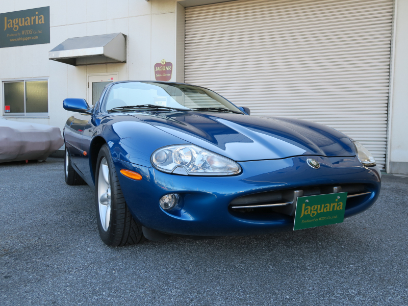 ジャガー XK8 Convertible