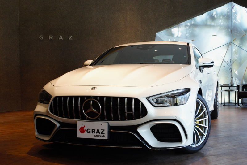 AMG GT 4ドアクーペ 63S  4MATIC+　AMGパフォーマンスエグゾースト　ガラスサンルーフ