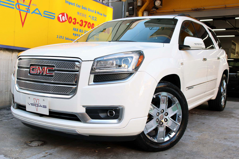 GMC Acadia DENALI-AWD ディーラー車