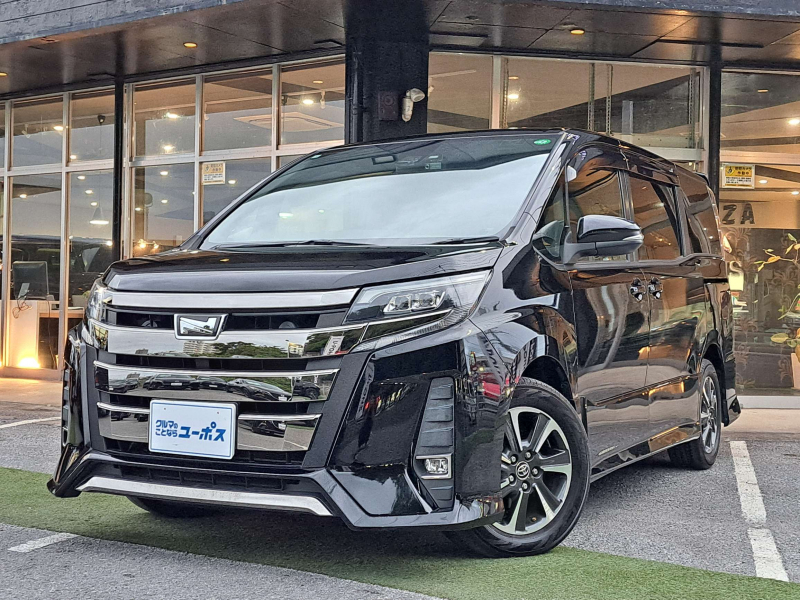 トヨタ ノア Si　OP10年保証対象車　純正9インチナビ　社外マフラー　両側パワースライドドア　オートLEDライト