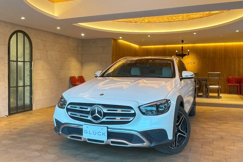 メルセデスベンツ Eクラス E220d 4MATICオールテレイン 4WD　Burmester エクスクルーシブPKG HUD パノラマルーフ シートベンチレーター エナジャイジングPKG エアバランスPKG レーダーセーフティPKG
