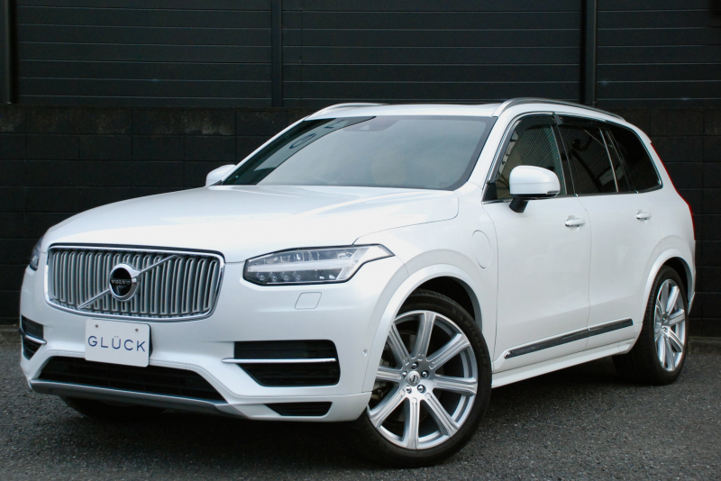 ボルボ XC90 T8ツインエンジンAWD Inscription 4WD Bowers＆Wilkinsプレミアムサウンドシステム プラグインハイブリッド 本革シート ベンチレーション シートヒーター ステアリングヒーター 21インチアルミホイール