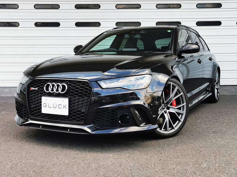 アウディ RS6アバント パフォーマンス　4WD　1オーナー　アクラボビッチ製マフラー　ツインサンルーフ　RSパフォーマンスPKG　カーボンスタイルPKG　ハーフレザーシート　レーダークルーズ