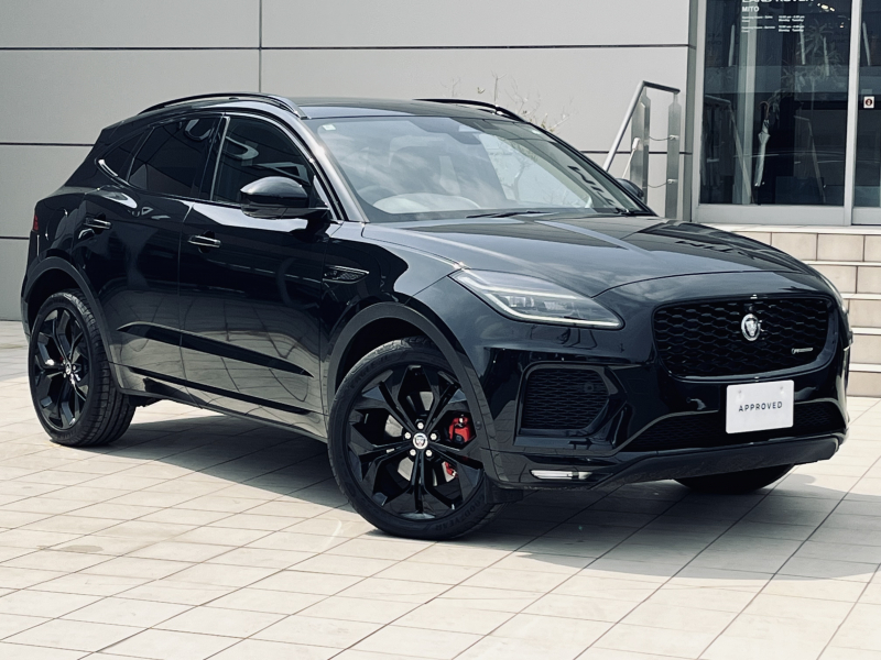 ジャガー E-PACE RダイナミックSE2.0L P250 4WD  パノラミックルーフ メリディアンサウンド シートヒーター アダプティブダイナミクス レッドブレーキキャリパー ステアリングヒーター ウインドヒーター フォグランプ アップルカープレイ/アンドロイドオート 置くだけ充電 レーンキープアシスト