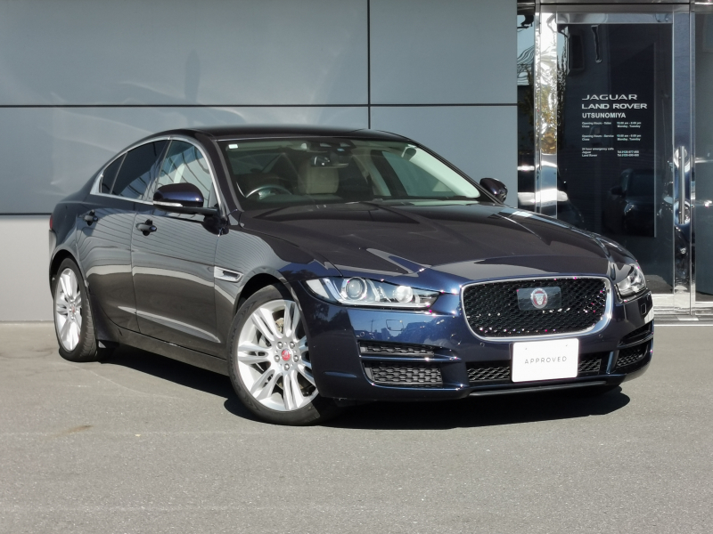 ジャガー XE プレステージ2.0L D180 禁煙車 白革 ヒーター付フロントシート 18A/Wシルバー Meridianサウンド 電動調整ステアリングコラム インテリジェントハイビーム エアクオリティセンシング キーレスエントリー