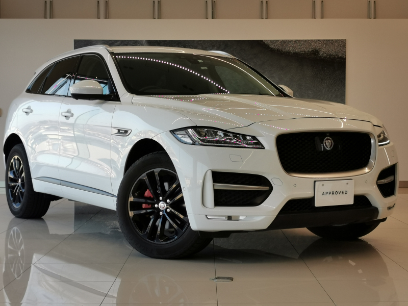 ジャガー F-PACE R-sports 2.0L D180 ブラック×レッドコンビレザー アダプティブクルーズ メモリー付きパワーシート パワーテールゲート ステアリングホイールヒーター