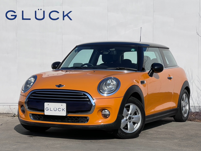 MINI(ミニ) ミニ Cooper 3Door　8．8インチワイドディスプレイ　ヘッドアップディスプレイ　バックモニター　純正メモリーナビ
