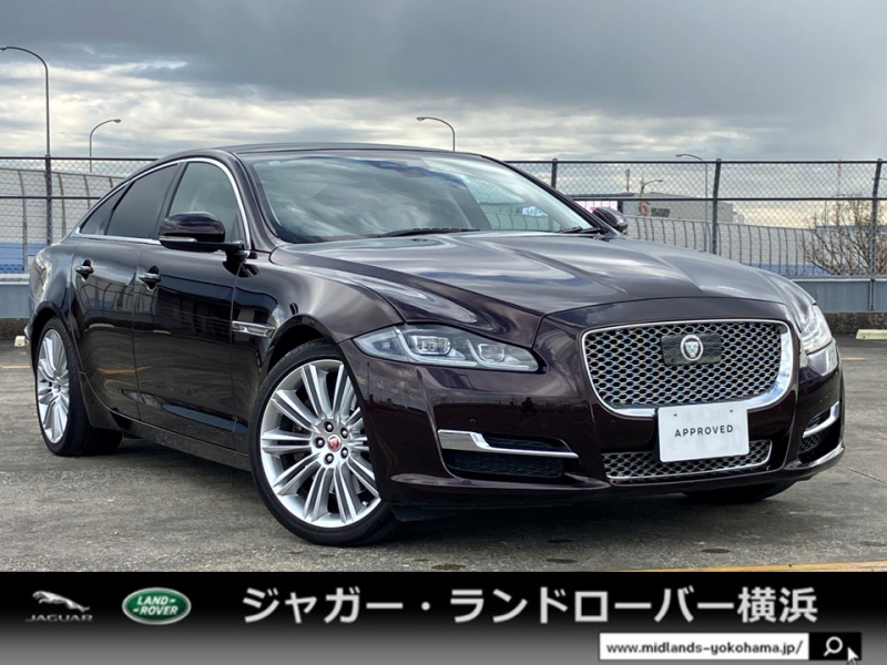 ジャガー XJ プレミアムラグジュアリー 禁煙車 全席ヒーター&クーラーシート サンルーフ 20インチ KASUGAハイグロスシルバーアルミ アダプティブクルーズコントロール ブラインドスポット レーンキープアシスト LEDヘッドライト ウッドレザーステアリング ステアリングヒーター 液晶メーター リアブラインド MERIDIAN