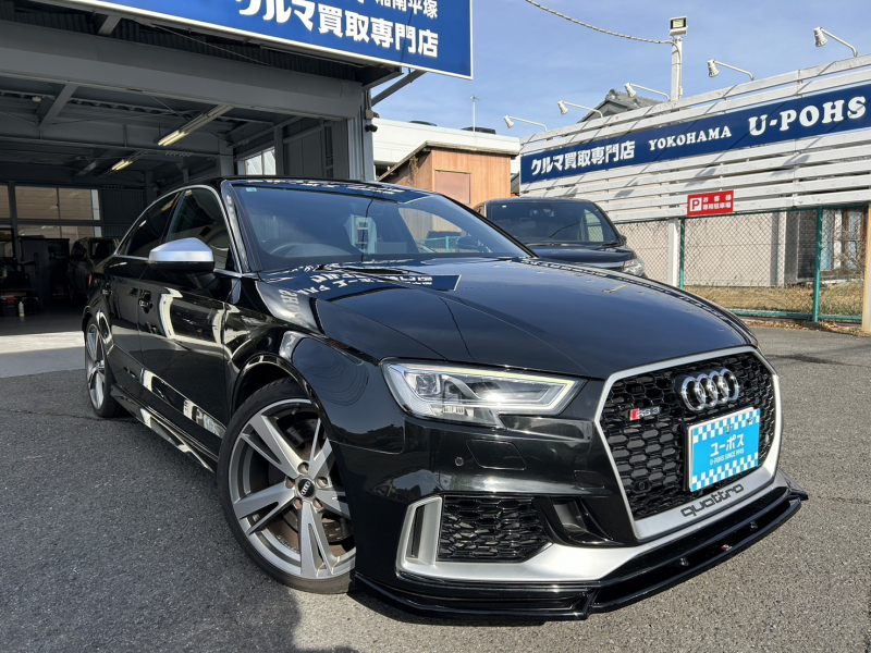 アウディ RS3 セダン4WD