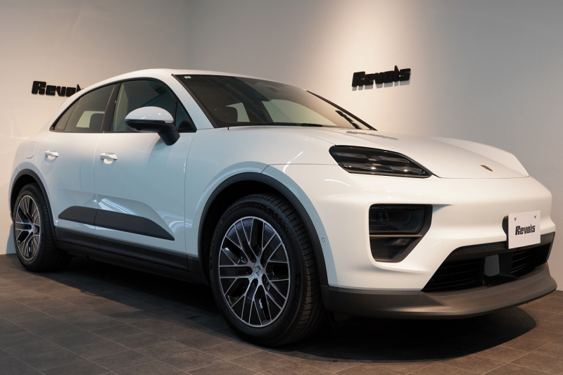 ポルシェ マカン 4 Electric 新型EVモデル ワンオーナー スポクロ OP20インチホイール パノラマルーフ 保証継承可