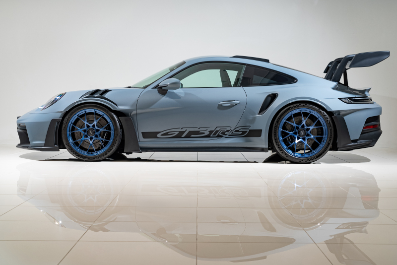 ポルシェ 911(Type992) GT3 RS　スペシャルカラー　アークティックグレー　希少 右ハンドル　アダプティブスポーツシート　クラブスポーツ無し車両　登録済み未使用車