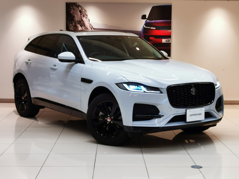 ジャガー F-PACE S  2.0L P250 AWD 1オーナー 黒革シート サンルーフ ブラックエクステリアパック 20インチ純正アルミホイール インタラクティブドライバーディスプレイ ACC ブラインドスポットモニター パドルシフト メモリーシート パワーテールゲート