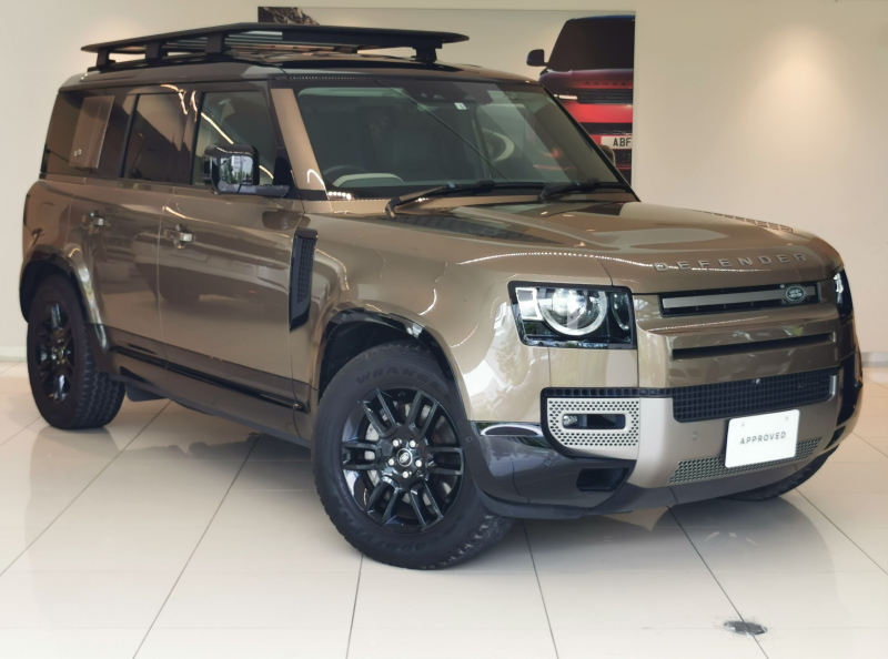 ランドローバー ディフェンダー 110 XダイナミックSE 3.0L D300 AWD 1オーナー エイコーン/ルナ革シート フロントシートヒーター＆クーラー MERIDIAN™サウンド 電子制御エアサスペンション メモリーシート ブラックコントラストルーフ 19インチアルミホイール